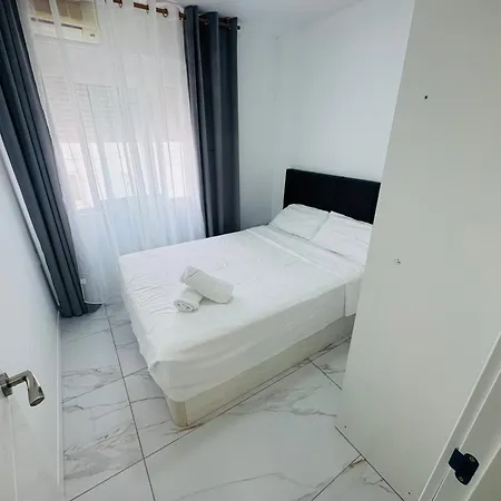 Casco Antiguo Luxury Reformado A Estrenar Playa Parking Wifi Aire Zona Centrica Ciudad * 칼페