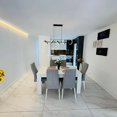 Casco Antiguo Luxury Reformado A Estrenar Playa Parking Wifi Aire Zona Centrica Ciudad 칼페