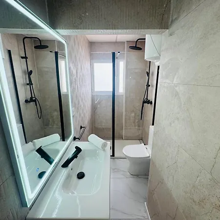 Casco Antiguo Luxury Reformado A Estrenar Playa Parking Wifi Aire Zona Centrica Ciudad 아파트 *