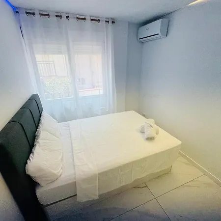 Casco Antiguo Luxury Reformado A Estrenar Playa Parking Wifi Aire Zona Centrica Ciudad * קלפה