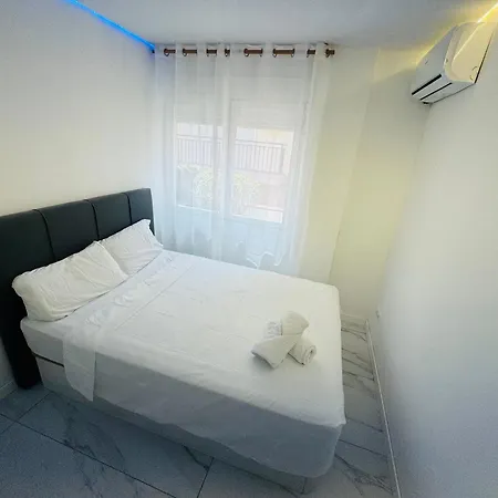 Casco Antiguo Luxury Reformado A Estrenar Playa Parking Wifi Aire Zona Centrica Ciudad
