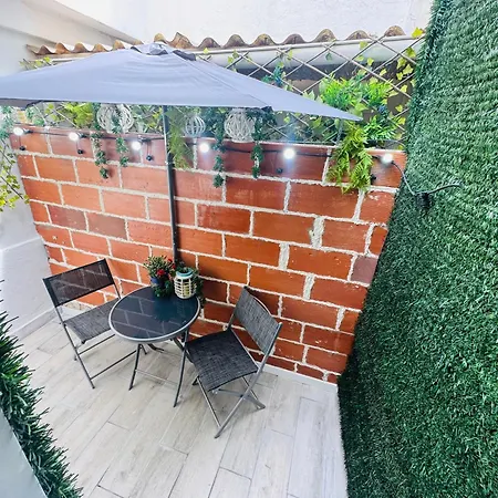 Casco Antiguo Luxury Reformado A Estrenar Playa Parking Wifi Aire Zona Centrica Ciudad 아파트 *